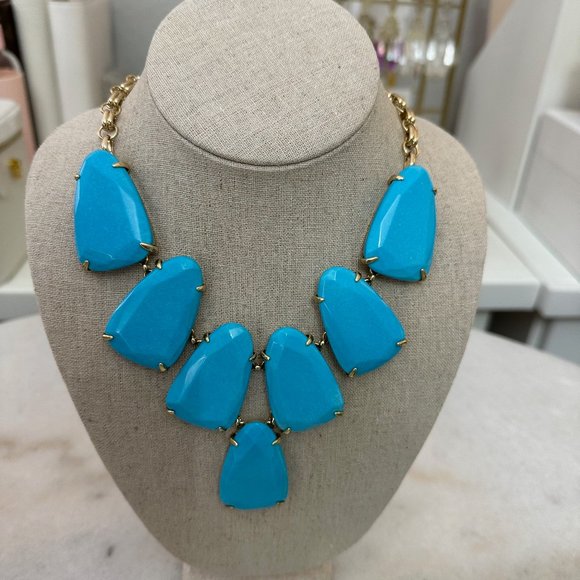 Kendra Scott Jewelry - Kendra Scott Gold Turquoise Harlow statement necklace